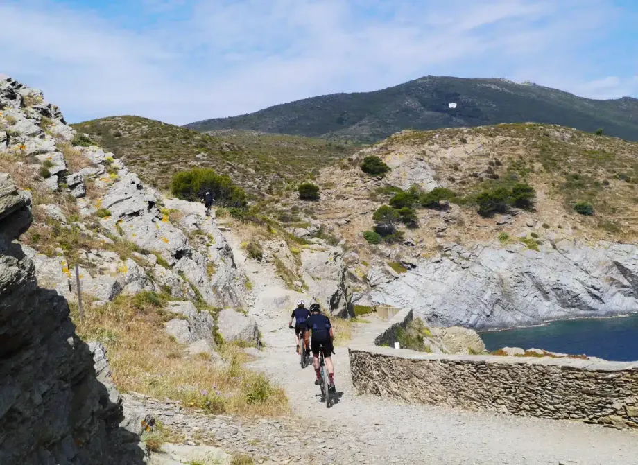 V&Eacute;LO CADAQUES